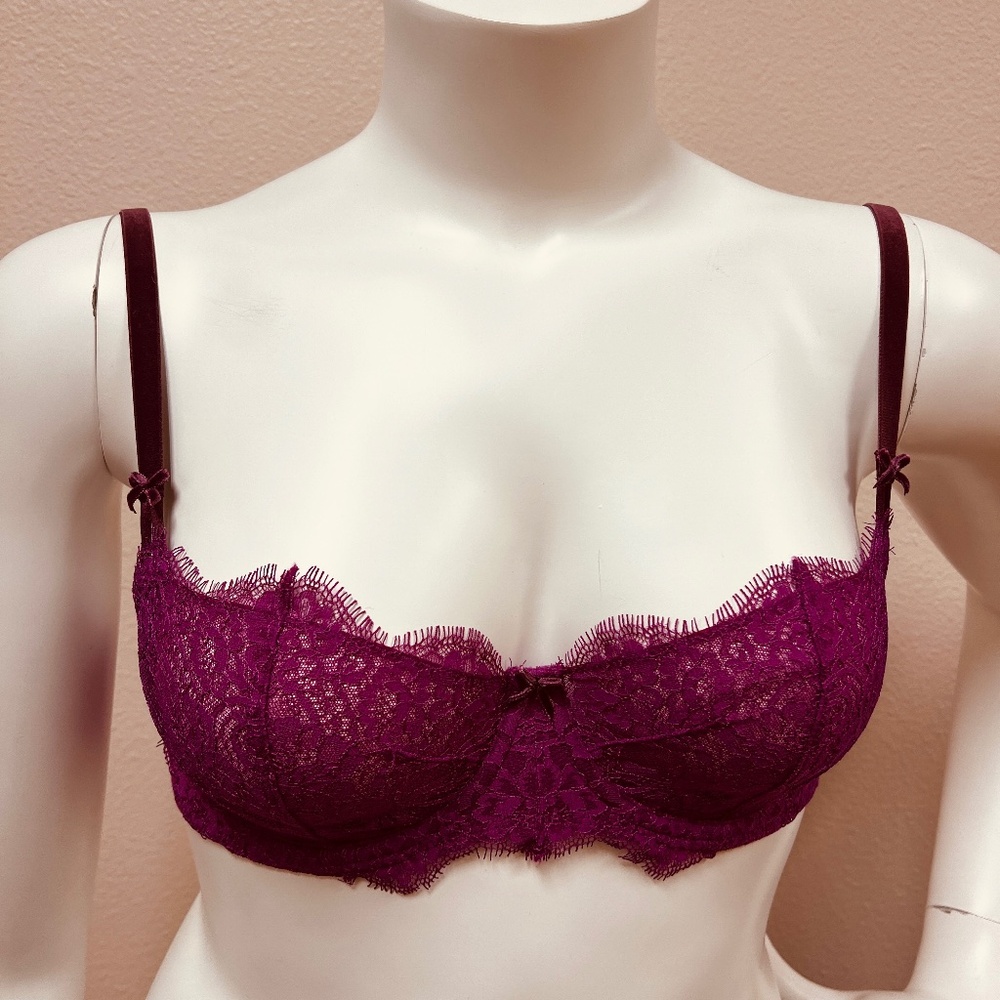 Victoria's Secret Dream Angels Push Up Bra w/o Padding, Sz 34D - Plum Magenta